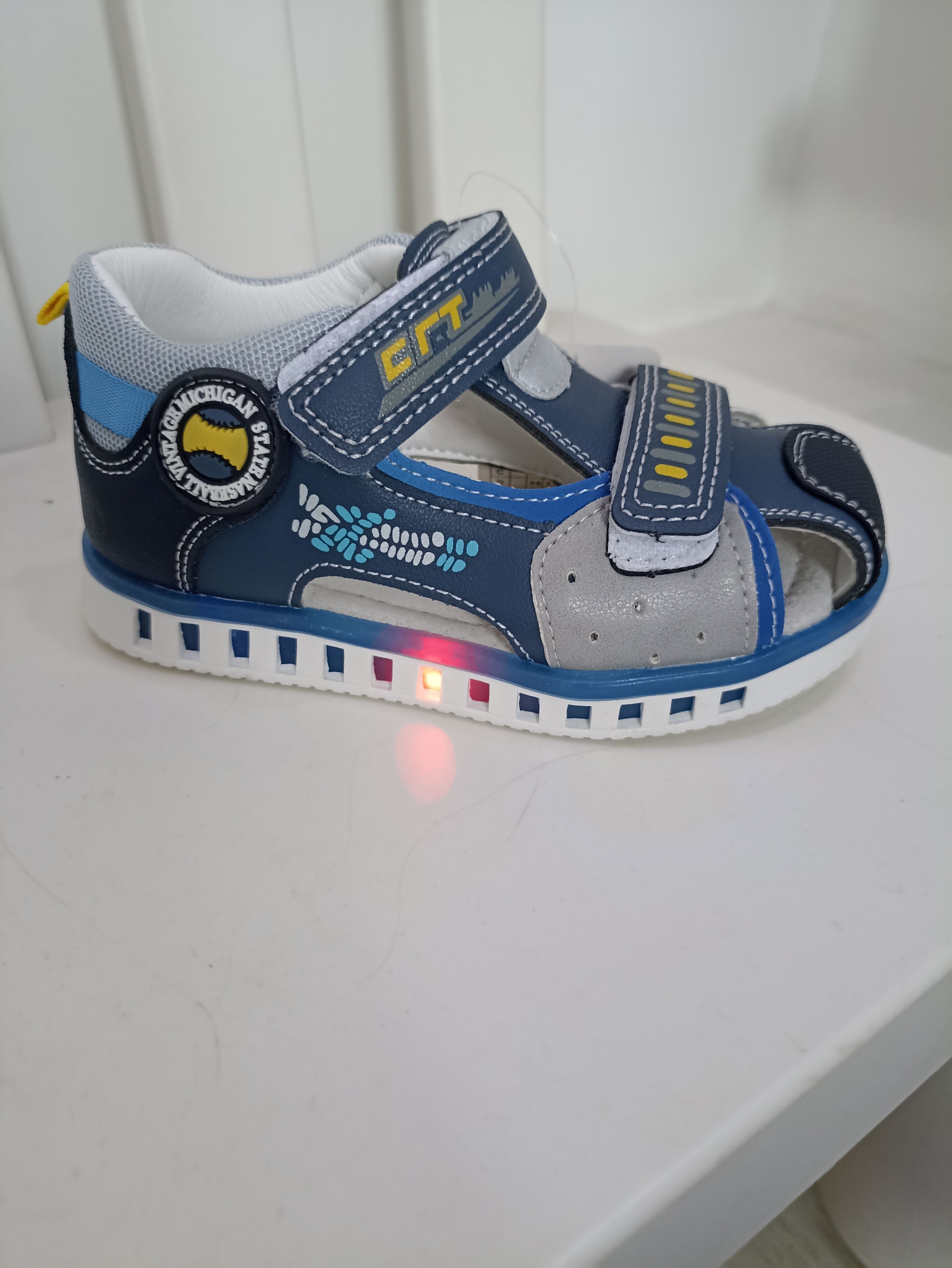 картинка JONG.GOLF / Сандалии для мальчика цвет : синий(Led)  от магазина Одежда+