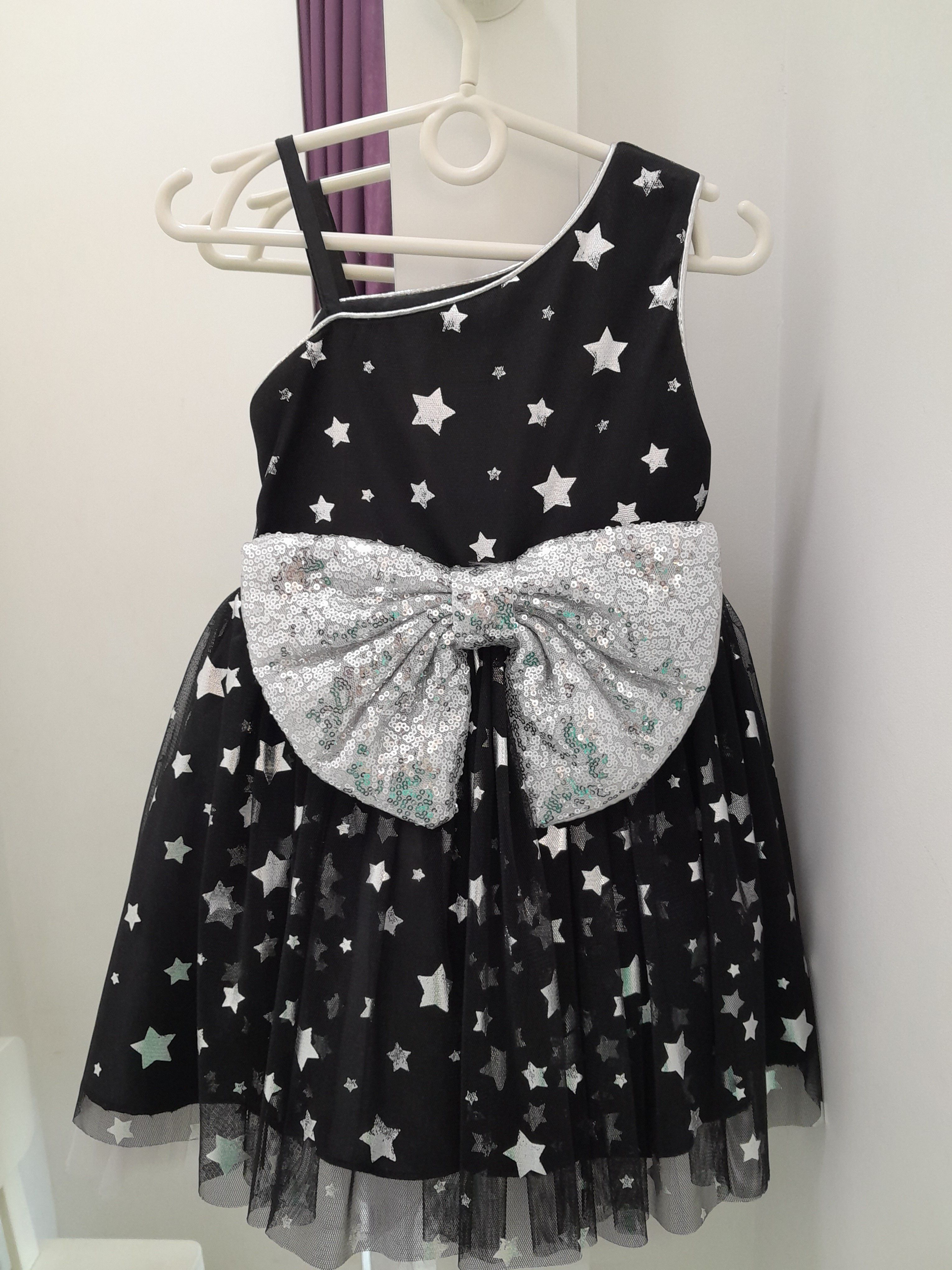 картинка Hilal Akinci / HA / Платье нарядное цвет : чёрный(звёзды) от магазина Одежда+