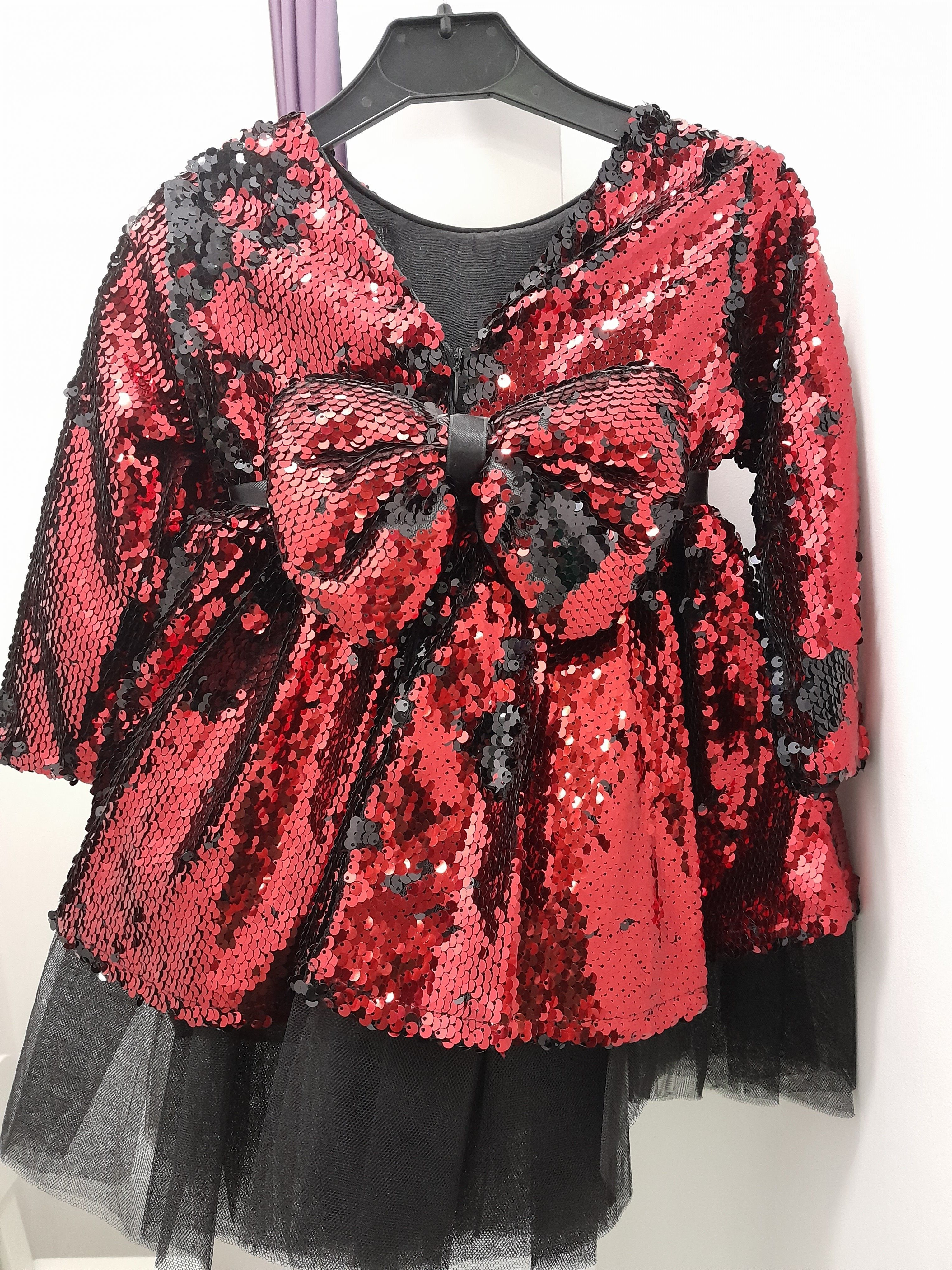 картинка Hilal Akinci / HA / Платье нарядное цвет : красно-чёрное от магазина Одежда+