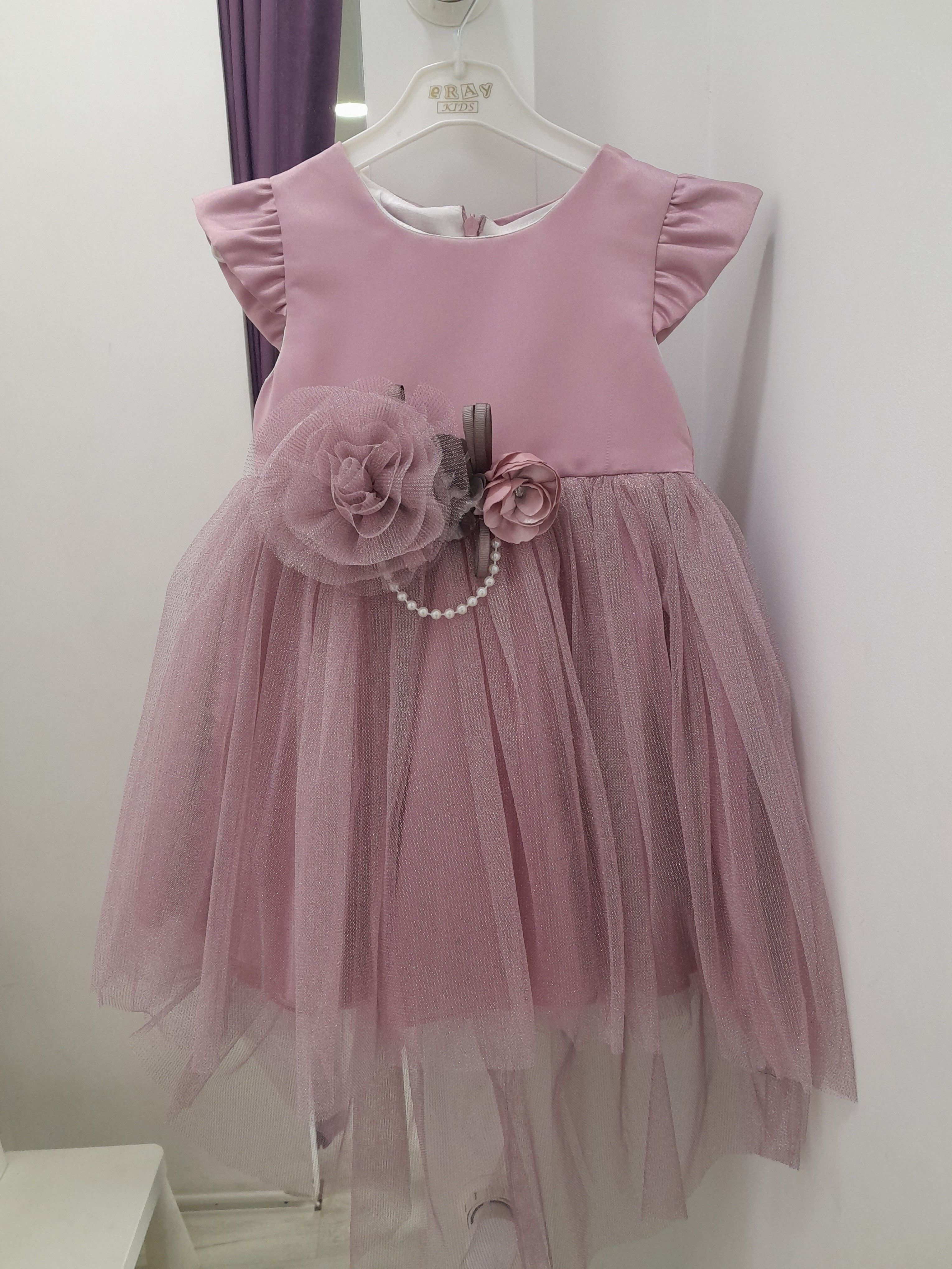 картинка eray kids / Нарядное платье со шлейфом цвет : серо-розовый от магазина Одежда+