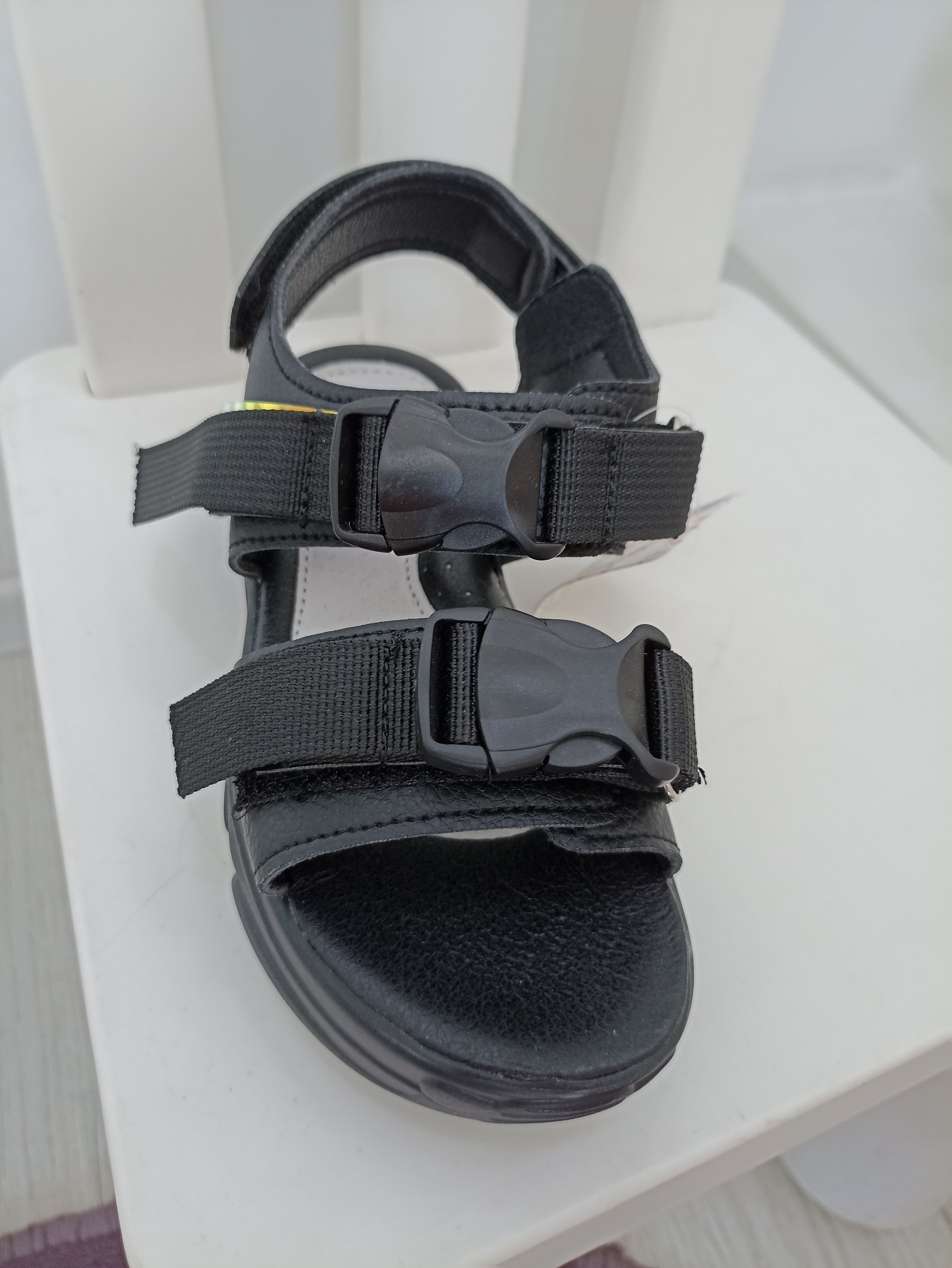 картинка JONG.GOLF / Босоножки для девочки цвет : чёрный от магазина Одежда+