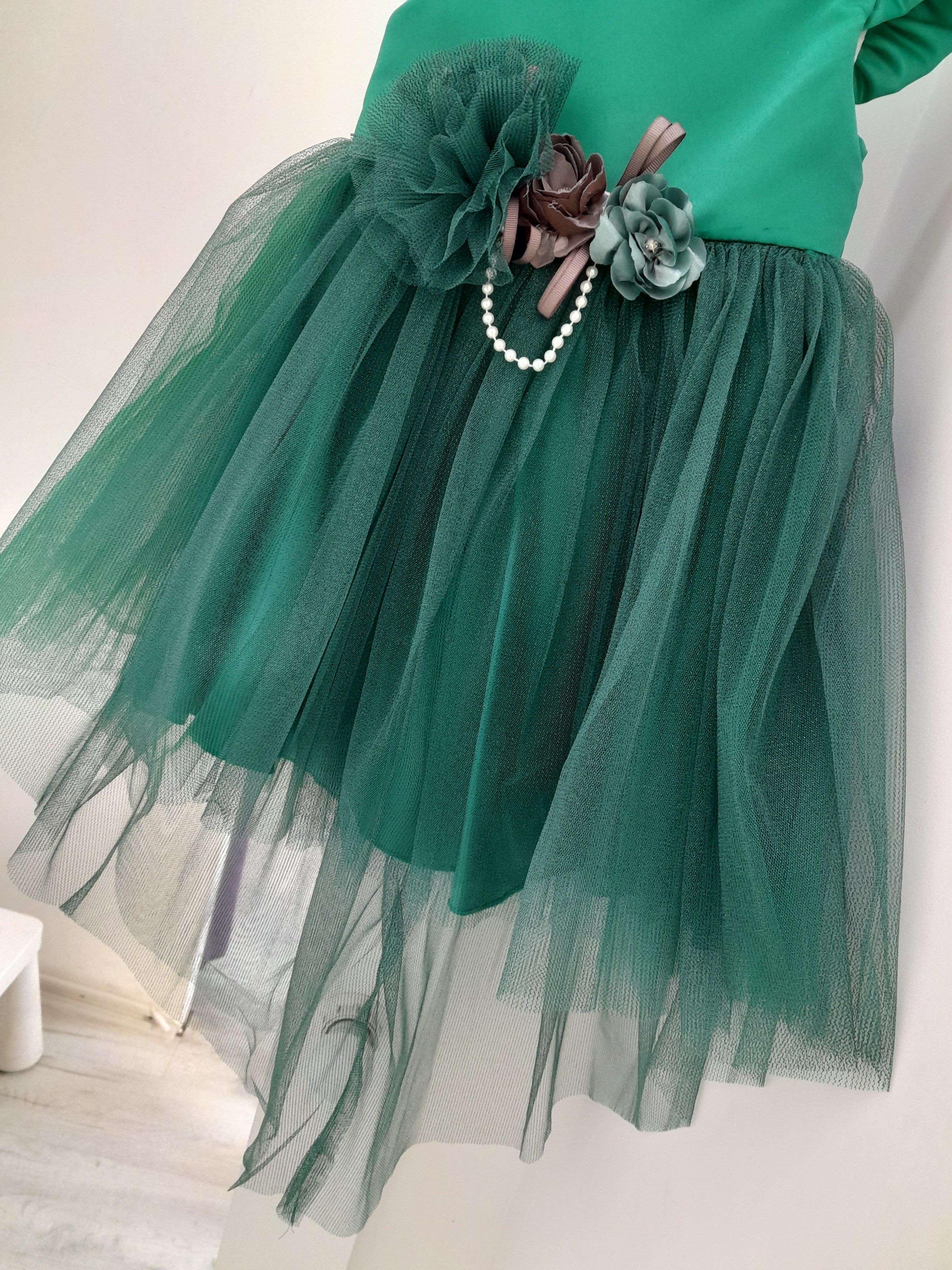 картинка eray kids / Нарядное платье со шлейфом цвет : изумрудный от магазина Одежда+