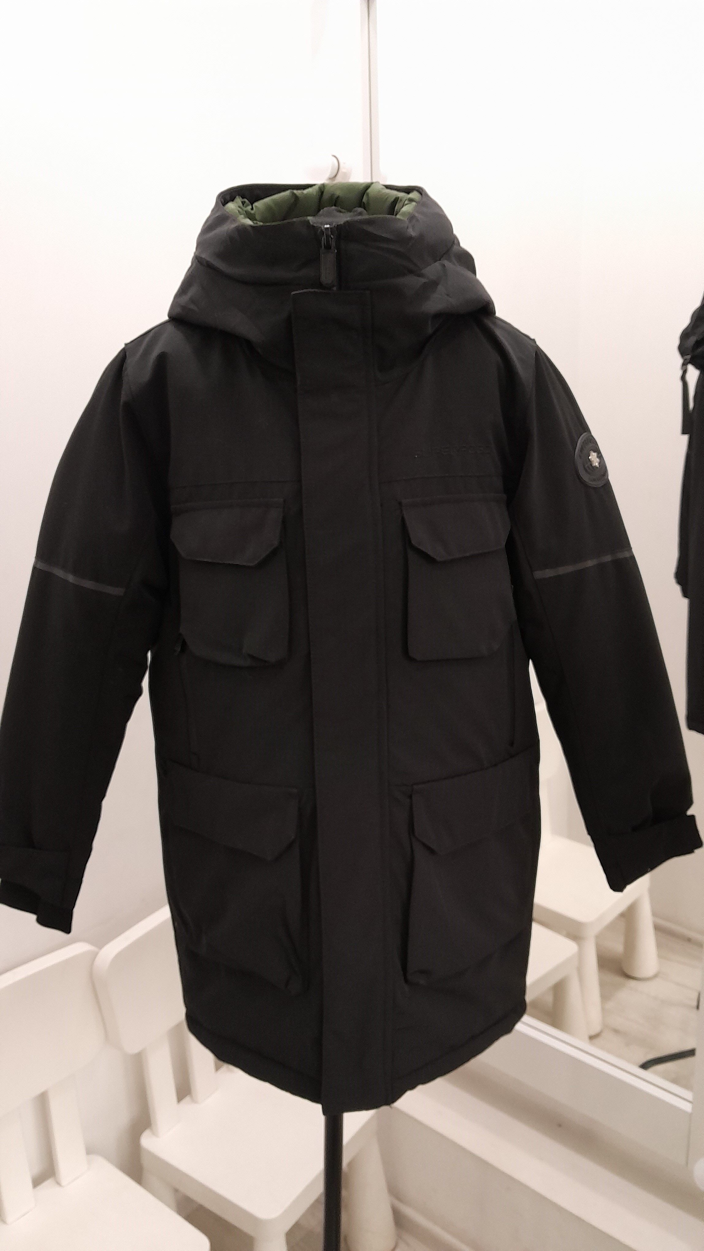 картинка Super Pogo / Пальто зимнее цвет : черный от магазина Одежда+